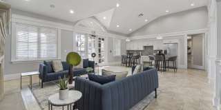 The Lyndon Gallery 16