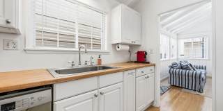 Balboa Island Coastal Charm Retreat Gallery 6
