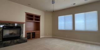 BEAUTIFUL 4 BEDROOM, ONE STORY HOUSE IN LINCOLN! Gallery 6