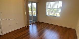 2851 N Oakland Forest Dr Gallery 9
