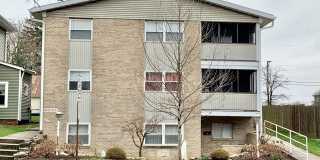 One bedroom upstairs apartment for rent Gallery 1