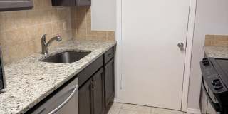 2313 N Congress Avenue Gallery 11