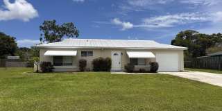 1331 SE Mohave Street Gallery 1