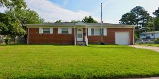Brick Ranch in Princess Anne Plaza Gallery 1