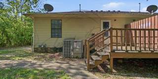 SPRING SPECIAL: 1/2 OFF FIRST MONTHS RENT - Two Bedroom Ranch Duplex in Columbia! Gallery 21