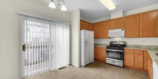 1114 N CLAREMONT Drive Gallery 6