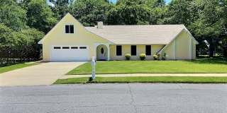Spacious 4 bedroom home in Ocean Springs! Gallery 1