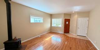 Beautiful 2 Bedroom 2 Bathroom House in Morgan Ranch Gallery 4