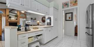 1447 GLENEAGLES DRIVE Gallery 18