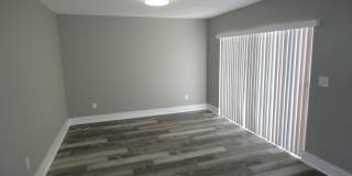 14212 Northeast 4th Avenue Gallery 19