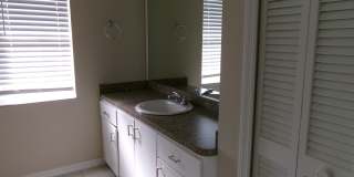 NW Spacious 3/2/2 on Saltwater Canal-Fish off the Dock! Gallery 20