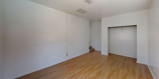 4840 Art St Gallery 10