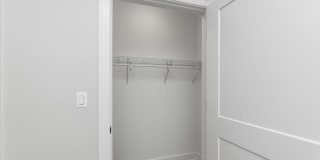 1910 W Winnemac Ave, Gallery 10