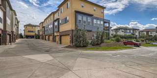 Modern 2 BDR Townhome in Broomfield Gallery 28