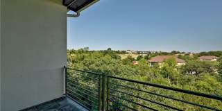 Stunning New 3 bed 2.5 bath in Lakeway! Gallery 3