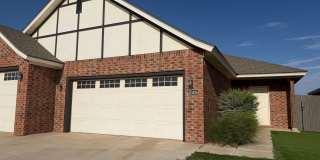 Luxury Town House in Southwest Lubbock Gallery 1