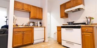 Nice 2 bed in Allston Gallery 9