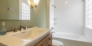 1319 35TH Street NW Gallery 19
