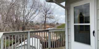 2 Bedroom 2 Bath Townhome w/ large 2 car garage - Freshly remodeled - Available Now Gallery 31