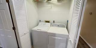 Resort-Style Living Gorgeous two bedroom, two bath, +den, detached villa for rent in North Sarasota Gallery 8