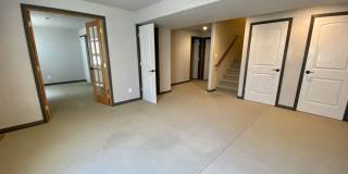 Spacious 4 bed 3.5 Bath in Maple Hill! Gallery 19