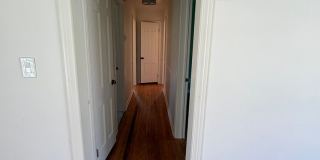 Charming 3-Bedroom Home with Spacious Backyard – Prime Location Gallery 9