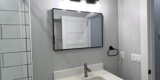 327 North Clarendon Avenue Gallery 14