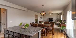 Exquisite 2-Story Home: Luxury Living in Tranquil Cul-de-Sac Setting!! Gallery 14