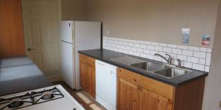 Charming Bungalow Guest House with utilities in Central Tucson Gallery 14
