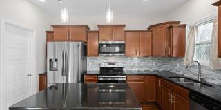 Pet Friendly Three Bedroom! Gallery 13