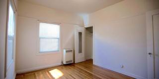 Beautiful, spacious 1-bdr with new windows, great wood floors, and lots of storage space Gallery 2