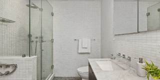 21 W 19th St Gallery 5