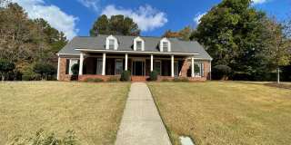 Large 4/4 House in Maplewood $2,650 Gallery 1