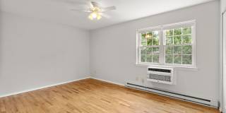 324-B Hackensack Street Gallery 6