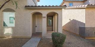 5458 W Fulton Street Gallery 1