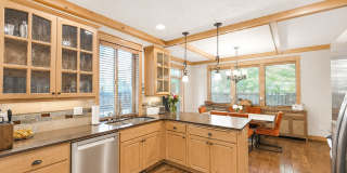 Live the ultimate Westside Bend lifestyle! Gallery 21