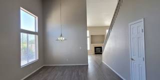 Beautiful 4 Bedroom Home in Green Valley Gallery 7
