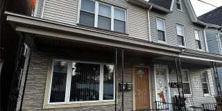 1616 Ferry Street Gallery 1