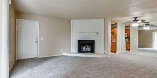 1 Bedroom 1 Bath Condo - Wilshire And NW Expressway Gallery 8