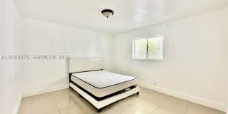 1548 SW 5th Pl Gallery 38