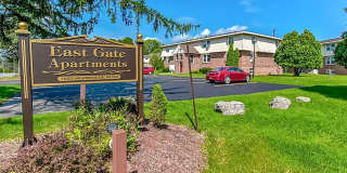 EastGate Apartments Leasing Gallery 1