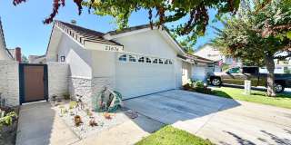 Move-In Ready Waterfront 4 Bedroom Home with Private Dock & Lake Views Gallery 4
