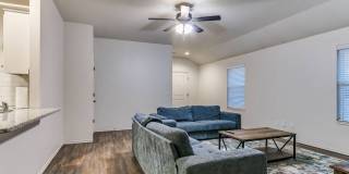 Modern 3BR/2BA Duplex | All Utilities Included | Downtown Edmond Gallery 8