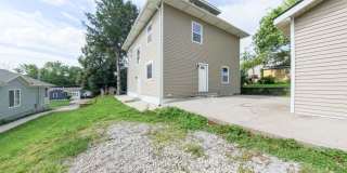 Updated 5 bedroom 2 bathroom home Gallery 23