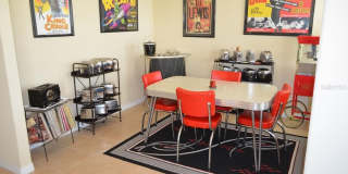 4989 NORTHLAWN WAY Gallery 4