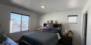 1733 East Eagle View Lane Gallery 1