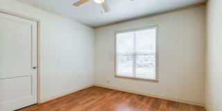 2-BEDROOM HOME IN WILSHIRE VILLAGE Gallery 22
