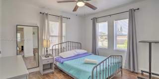 1920 NW 47th St Gallery 12