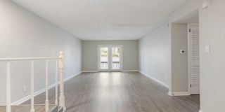 The Onyx Hoover Apartments Gallery 51