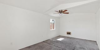 2246 W SIERRA Street Gallery 38